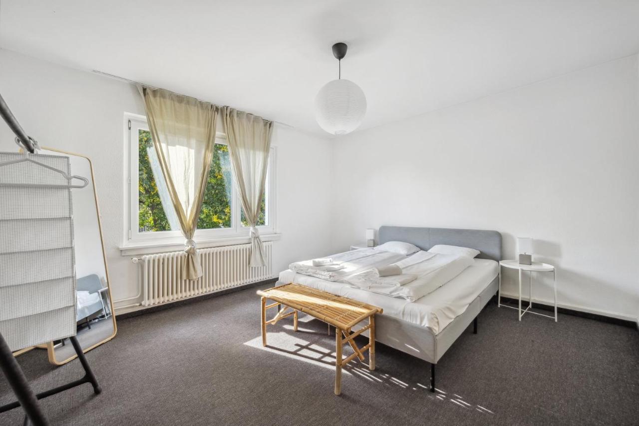 Apartment Comfortable In Oerlikon 20 Minutes Away From Airport Zurich