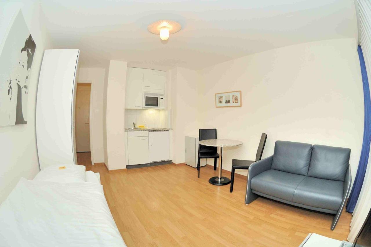 Cozy Near Station - Crown 38 * Zurich