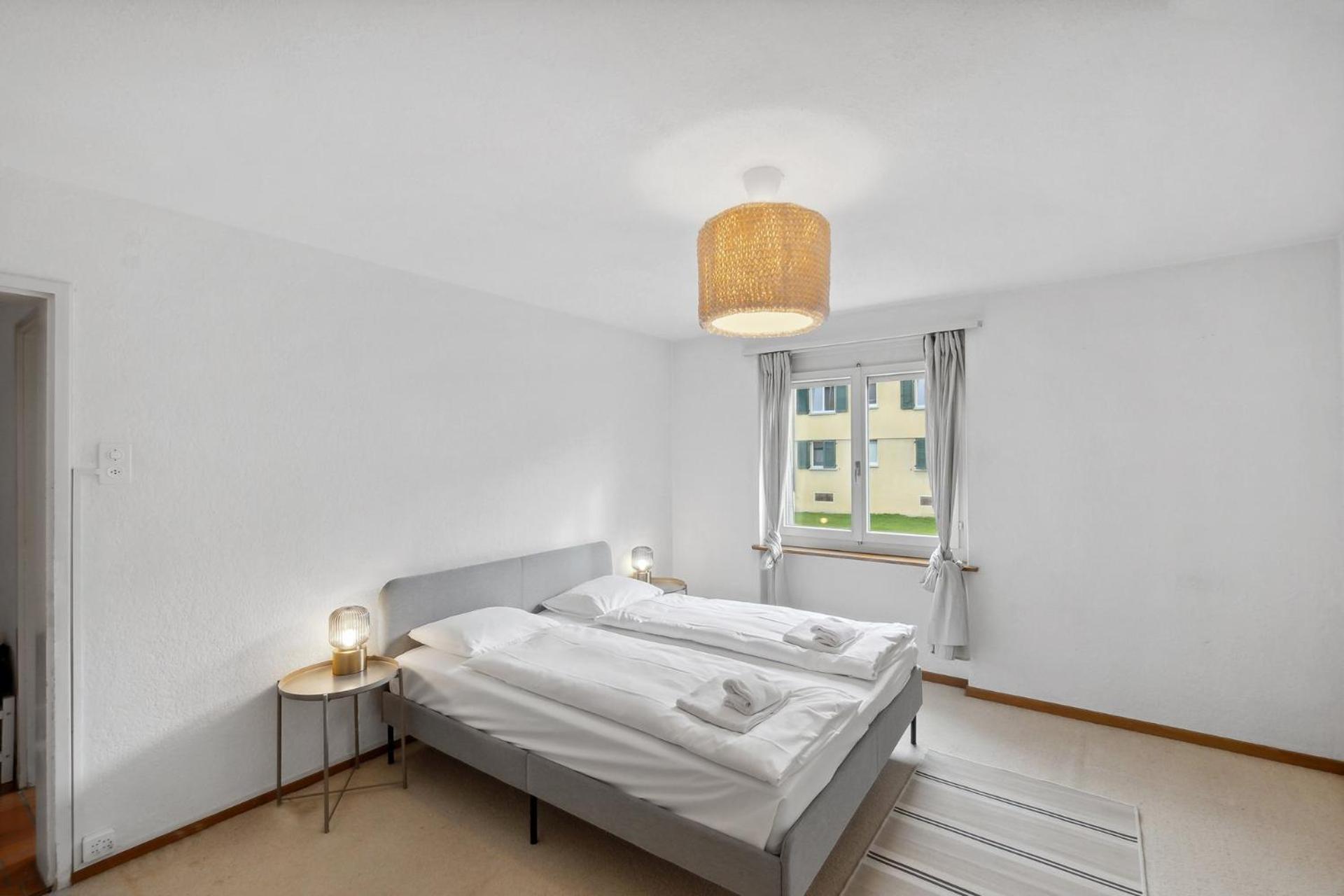 Cozy 2 Bedroom In Apartment Zurich