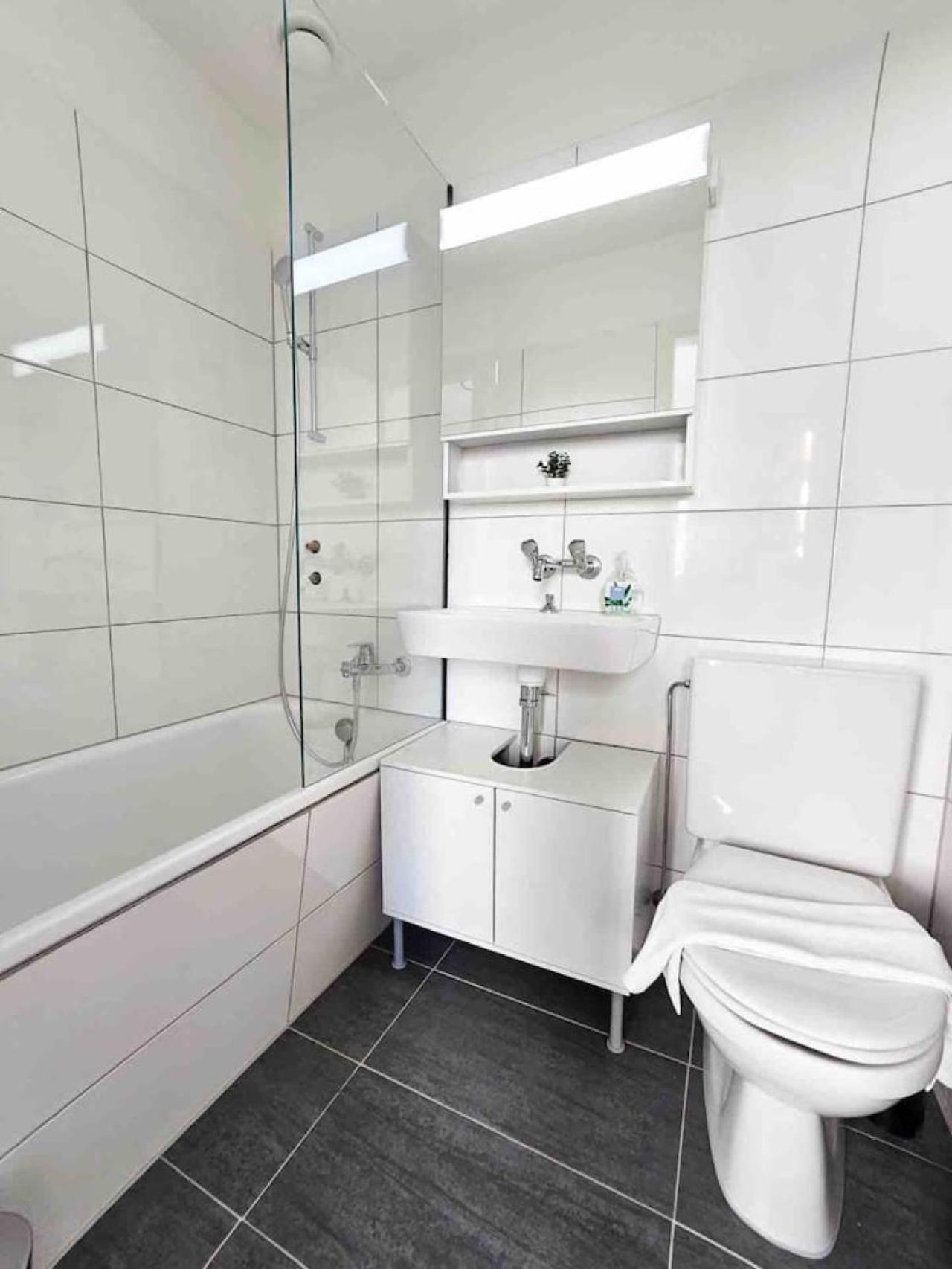 Apartment Downtown Deluxe With Queen Bed Be-25