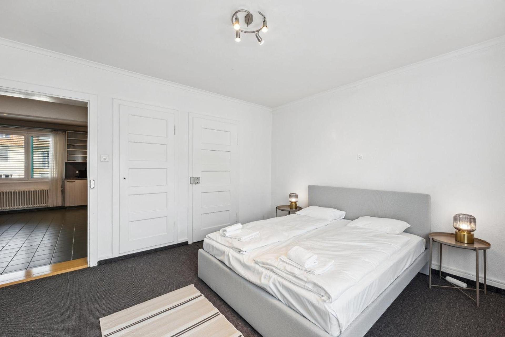 Comfortable In Oerlikon 20 Minutes Away From Airport *