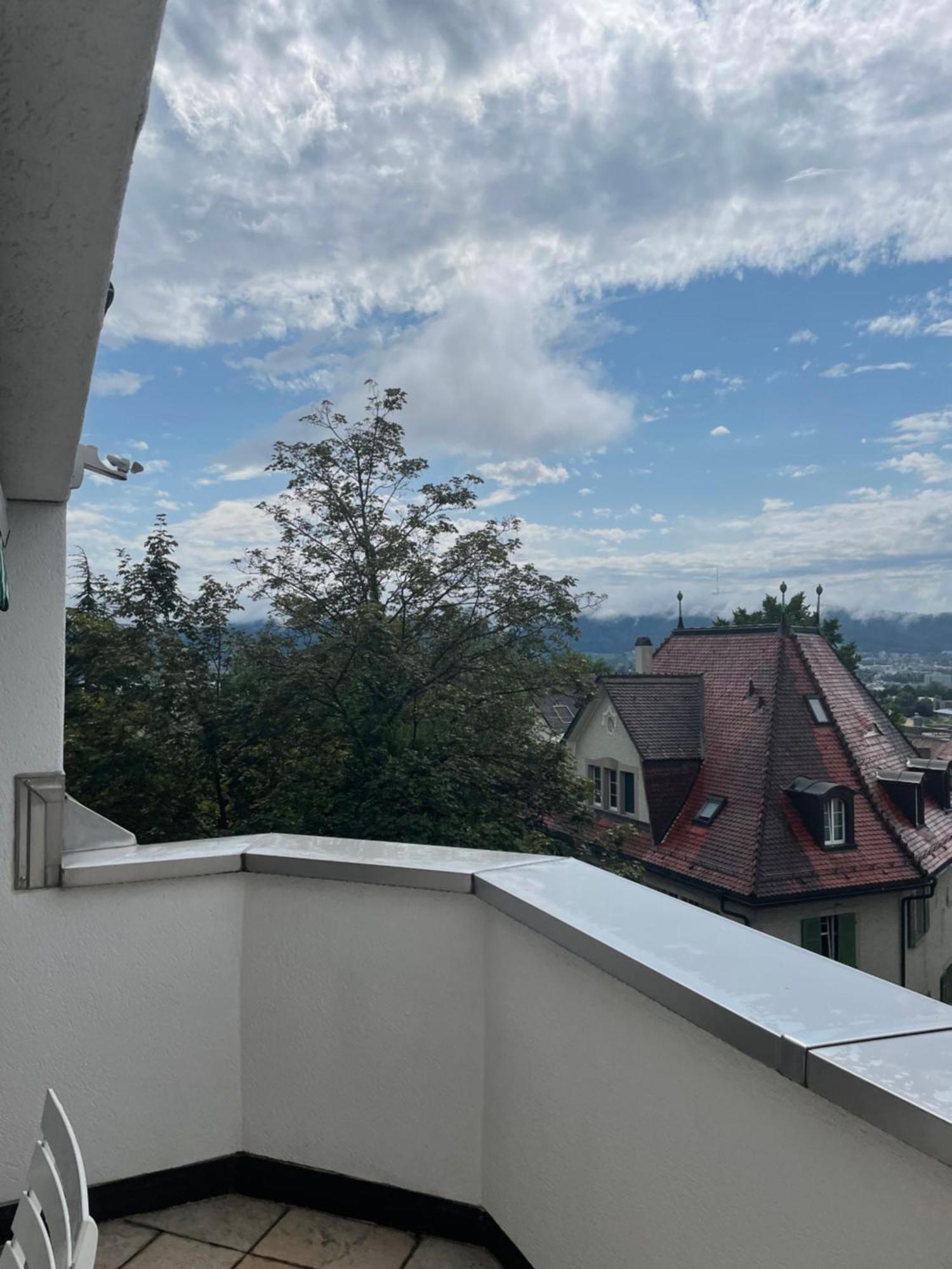 Apartment Spacious And Stylish In