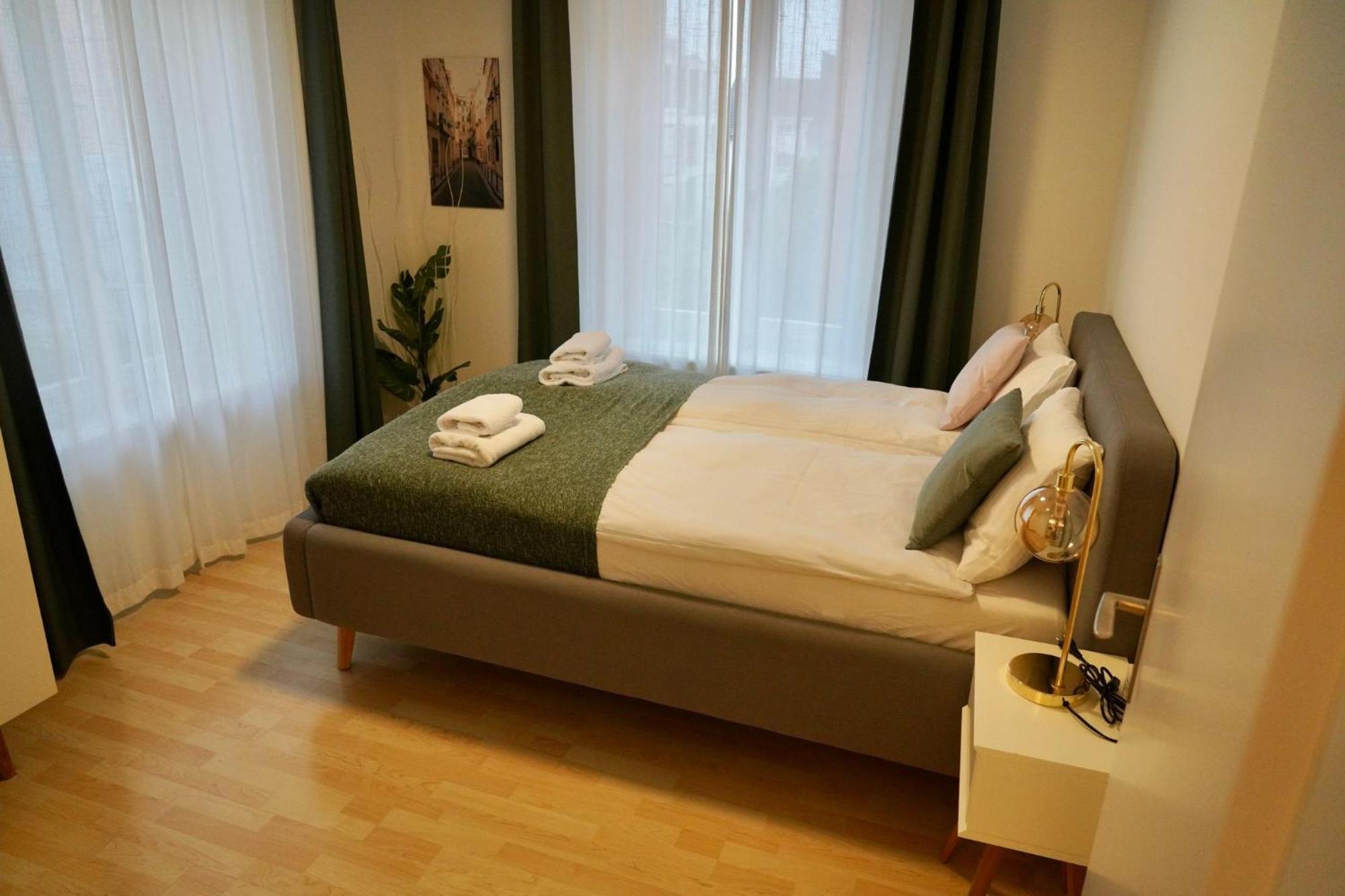 Swiss - 2 Bedroom Close To Eth *