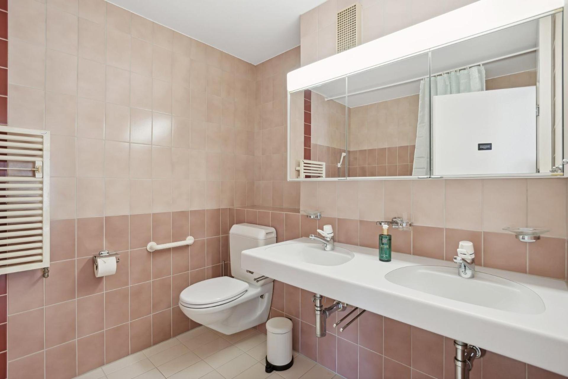 Spacious Hoting Apartment Zurich