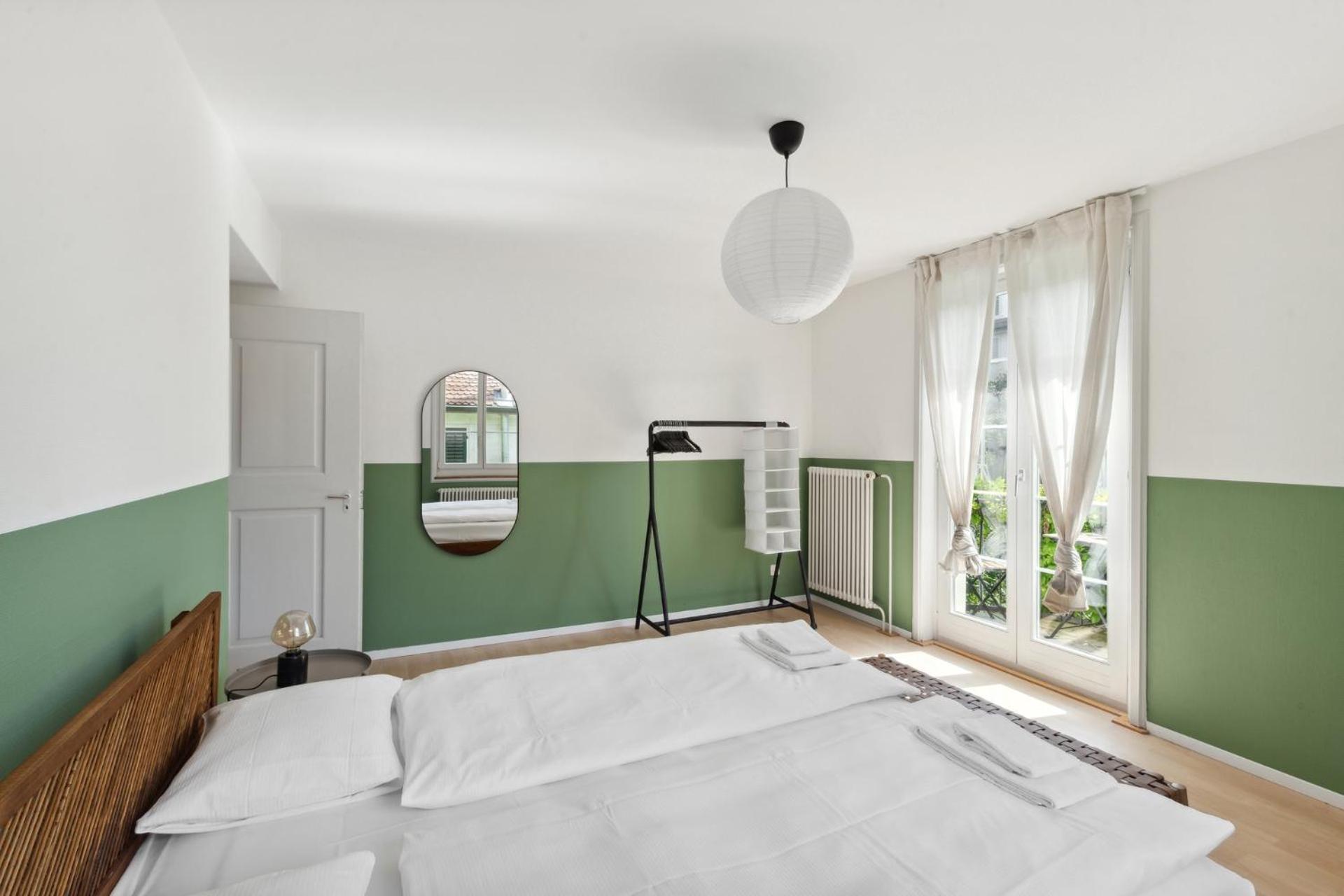 Centrally Located House With Garden Holiday home