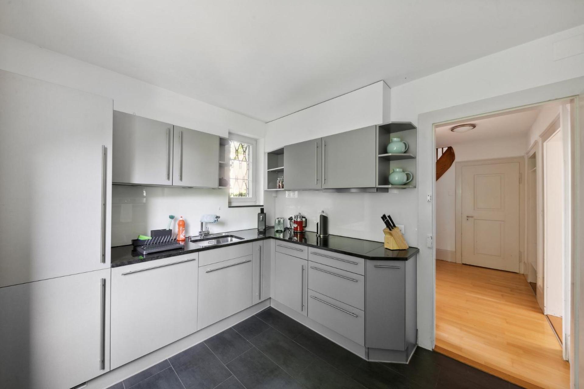 Centrally Located House With Garden Holiday home Zurich