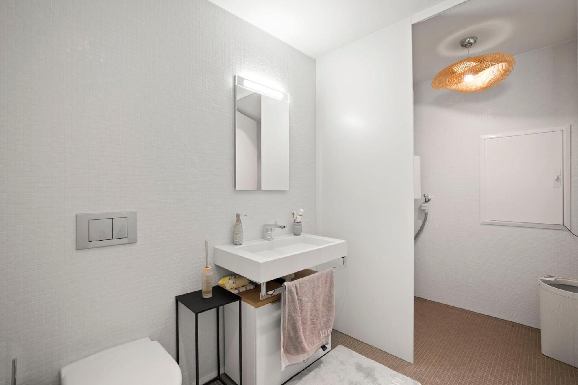 Exclusive Spacious Apt. With Garden In Apartment *