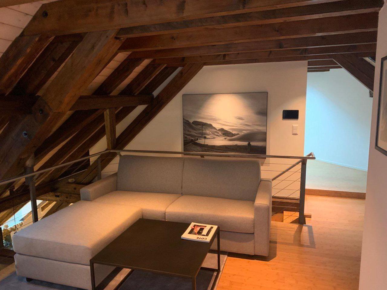 Le Bijou Lintheschergasse / Hb