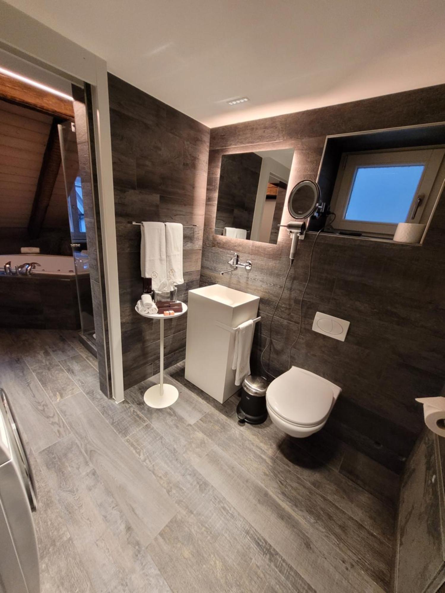 Le Bijou Lintheschergasse / Hb Apartment