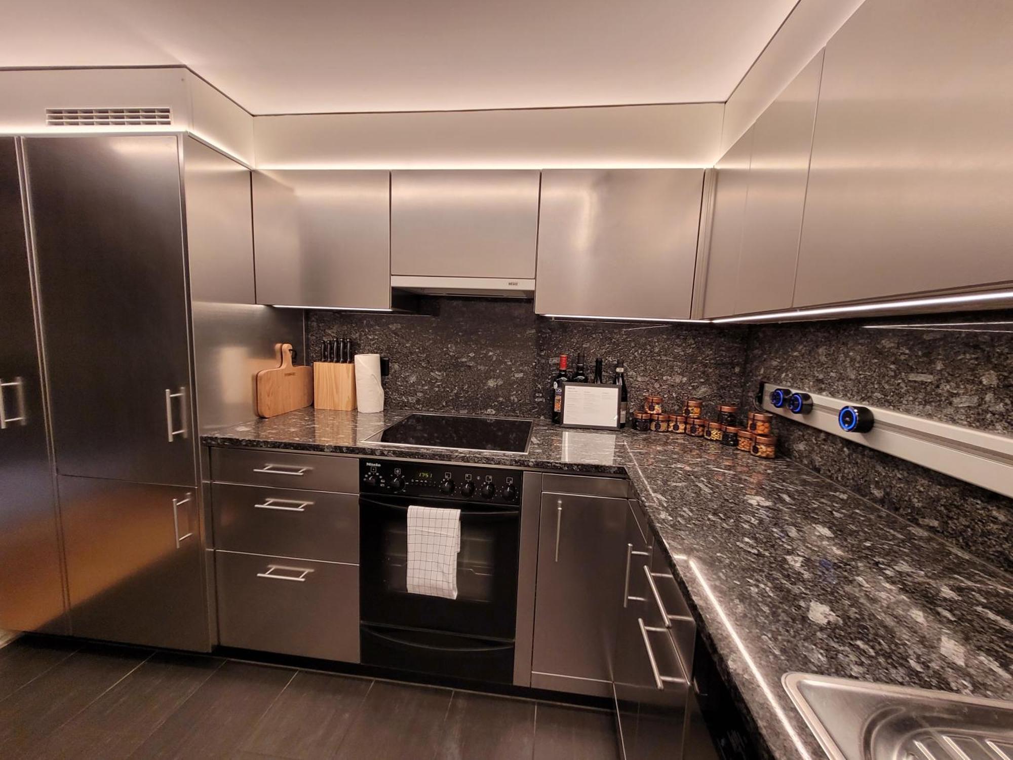 Le Bijou Lintheschergasse / Hb Apartment Zurich