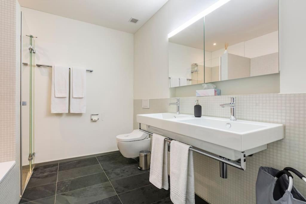 Luxus Mit Garten Apartment *