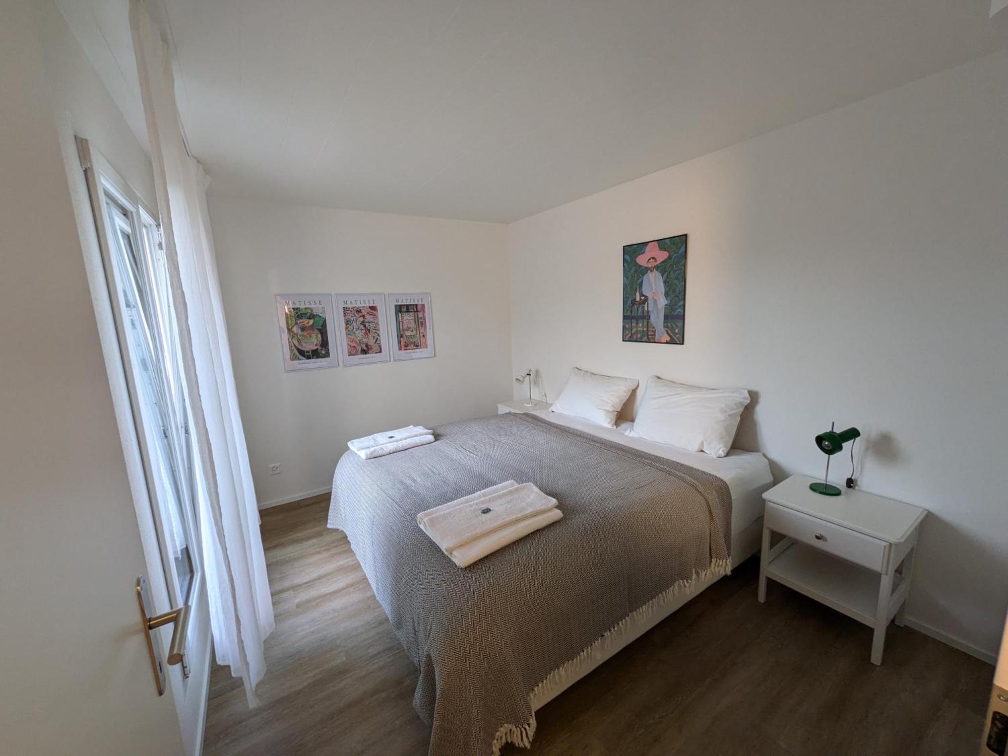 Apartment Skyline Rooftop With 2 Balconies -401- *