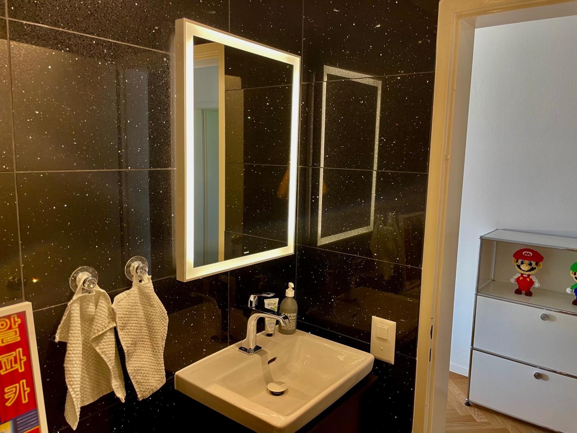 Luxury, Quiet Flat Overlooking * Zurich