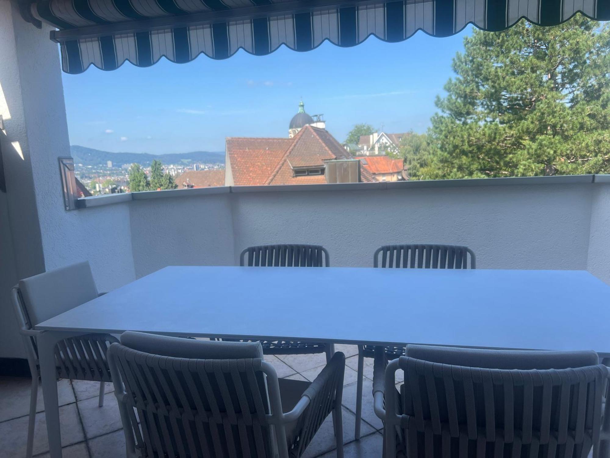 Apartment Spacious And Stylish In *