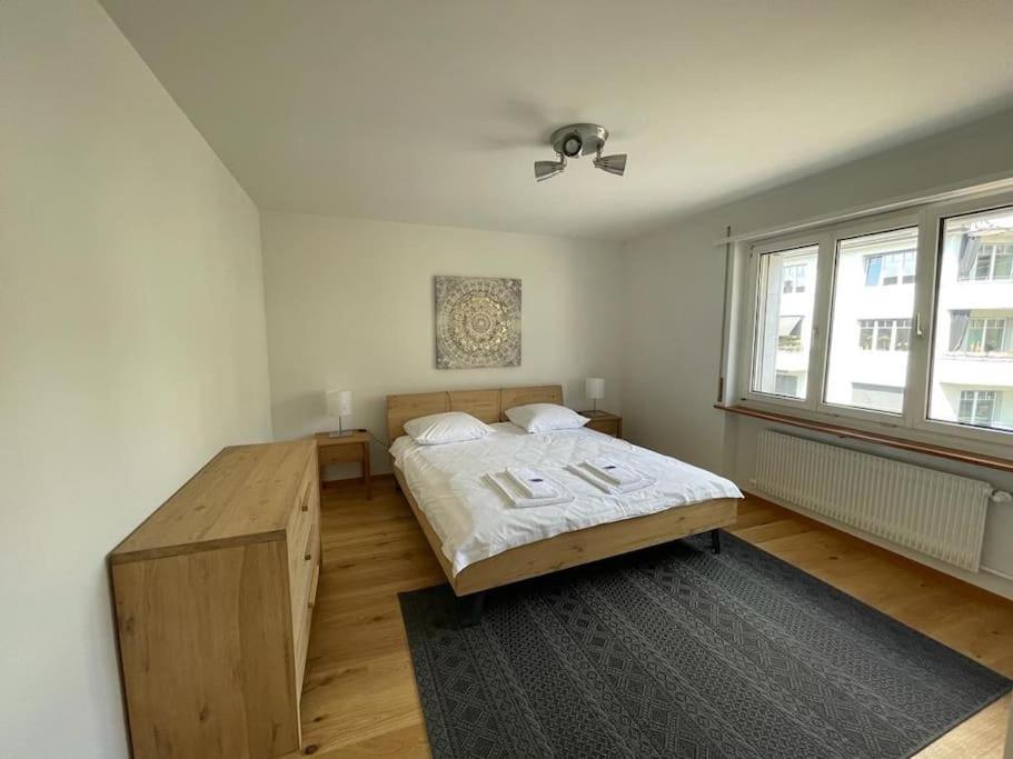 Very And Sunny 2br Flat - Marble 2 Apartment Zurich