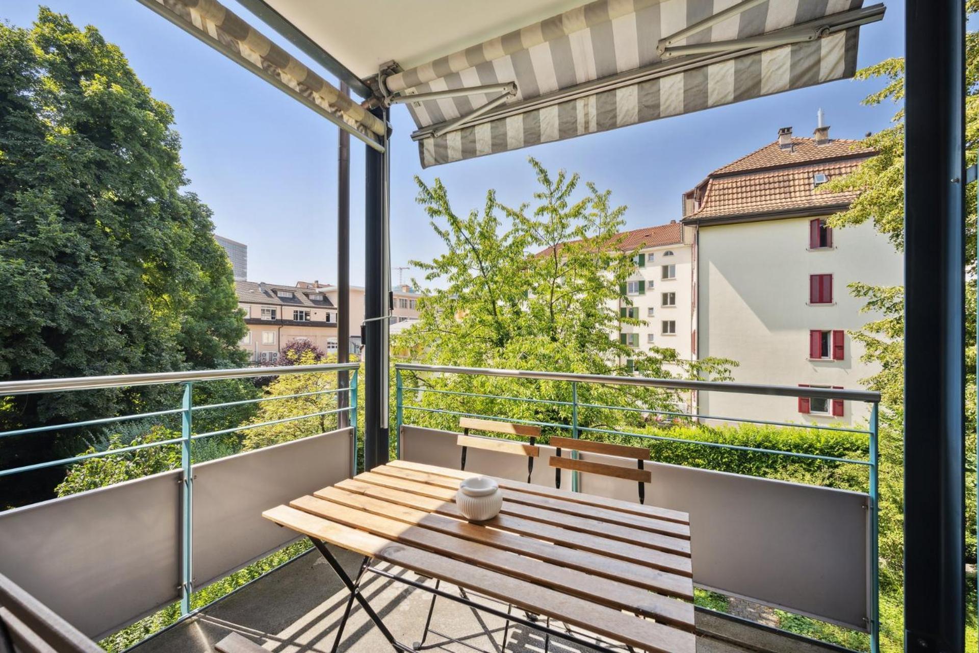 Comfortable In Oerlikon 20 Minutes Away From Airport