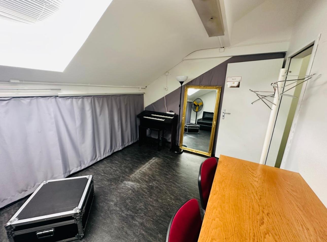 Apartment Raum Und Zeit Zurich