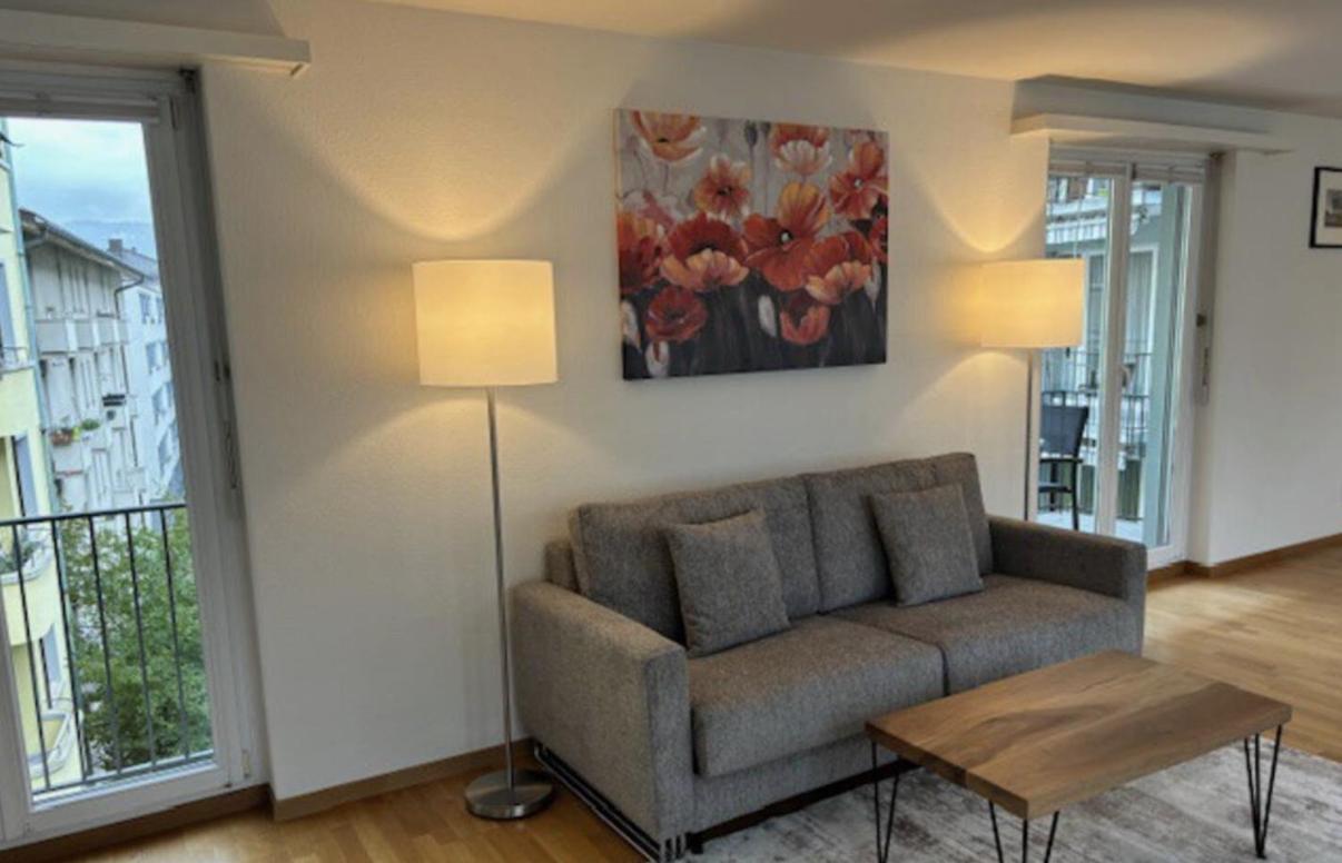 Executive 1 Bedroom In The Center - D11 *