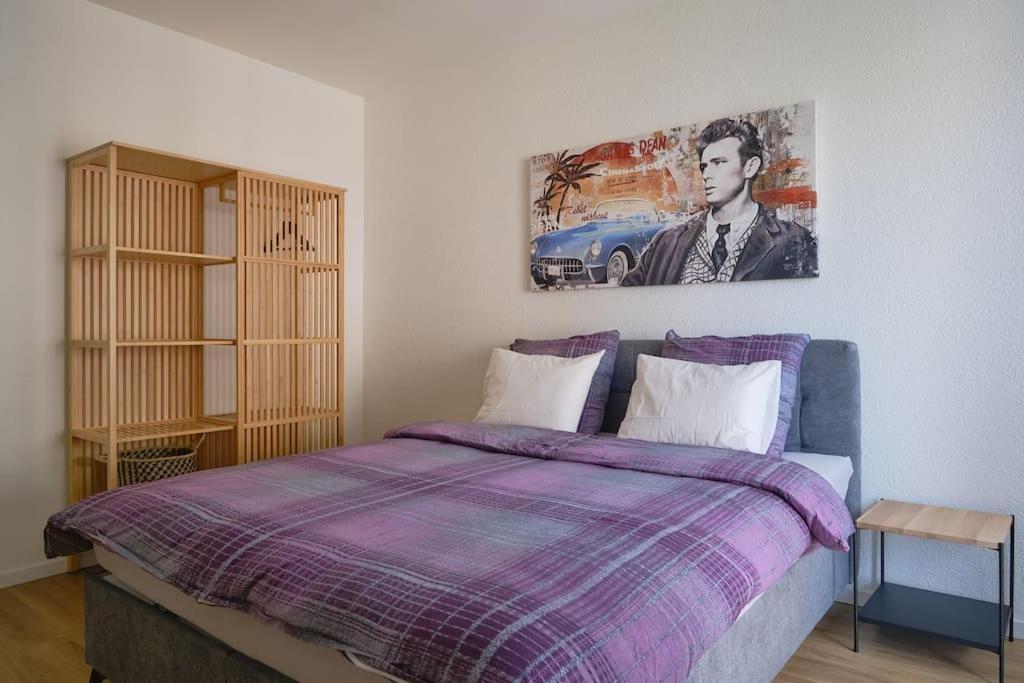 Komfortable Im Lebendigen Zuercher Kreis 3 Zurich