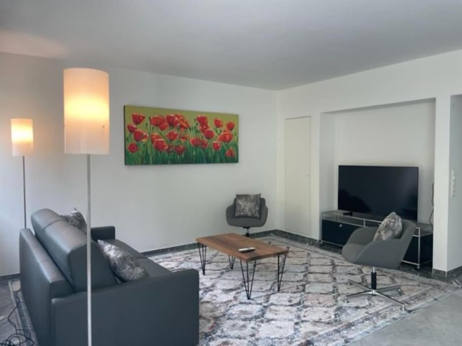 Fantastic 2 Bd Flat - Duke1 *