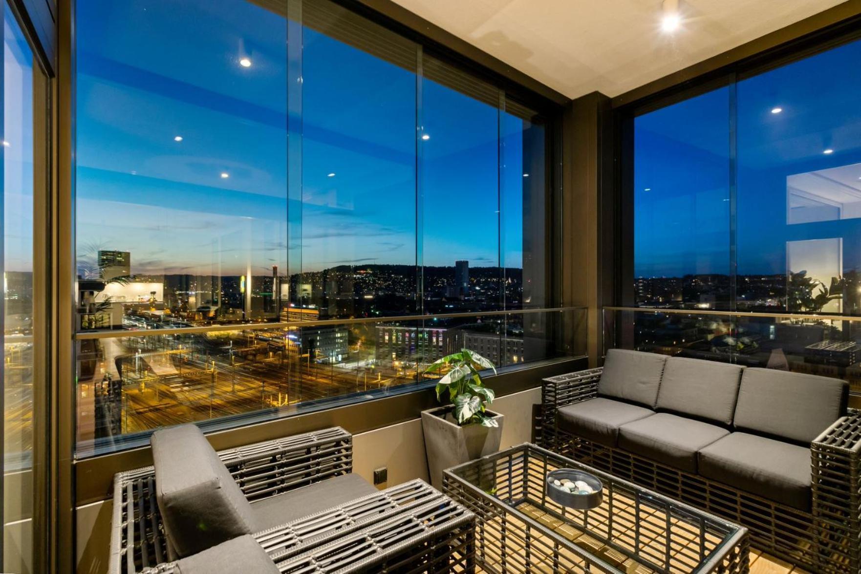 Luxury Penthouse Europa-allee