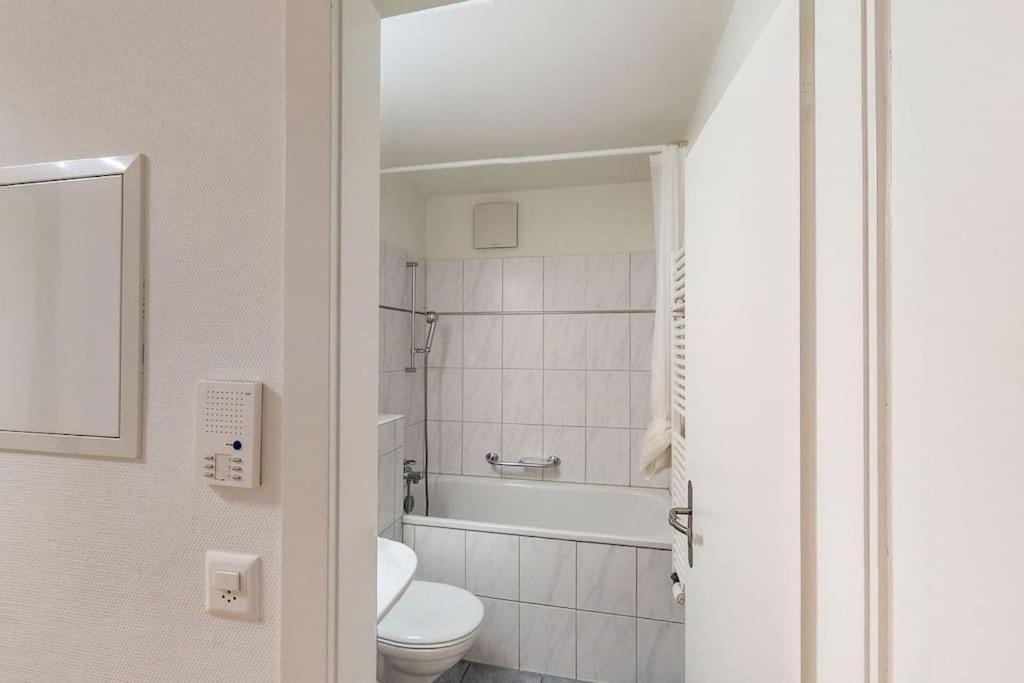 Apartment Executive 1bd Flat Center - Hoesch 4