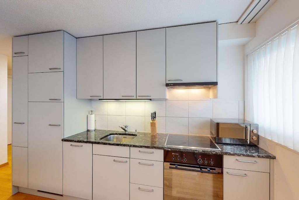 Executive 1bd Flat Center - Hoesch 4 *