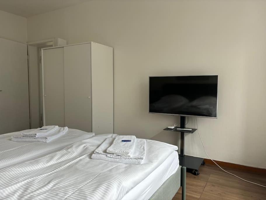 Apartment Functional Studio Nearby Opera - Cross 7 *
