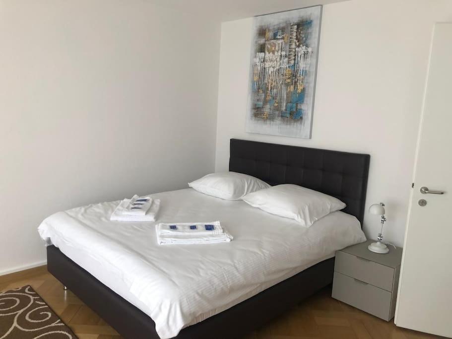 Bright In The Center - Greenyard 1 Apartment