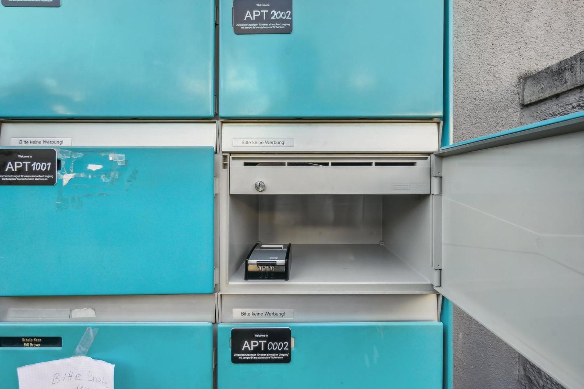 Comfortable In Oerlikon 20 Minutes Away From Airport Apartment Zurich