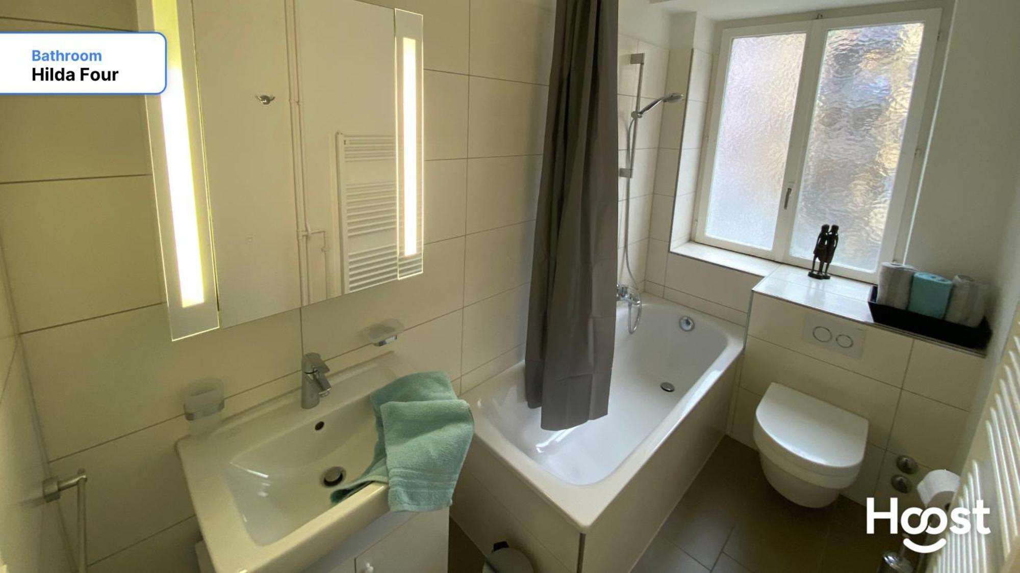 H4 Family Apartment, Central, Quite, Modern Zurich