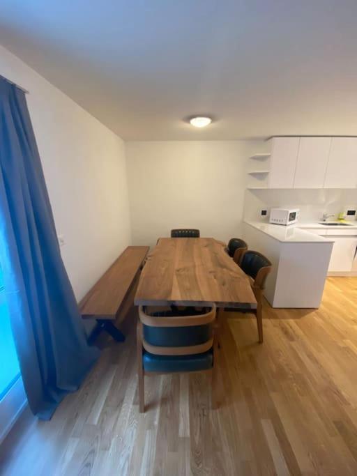 Amazing 4br Flat In The Centre - Sky 9 Apartment Zurich