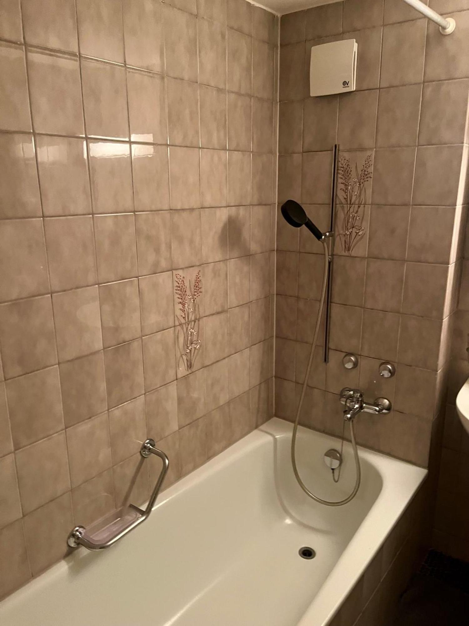 Stay- Helvetia Platz *