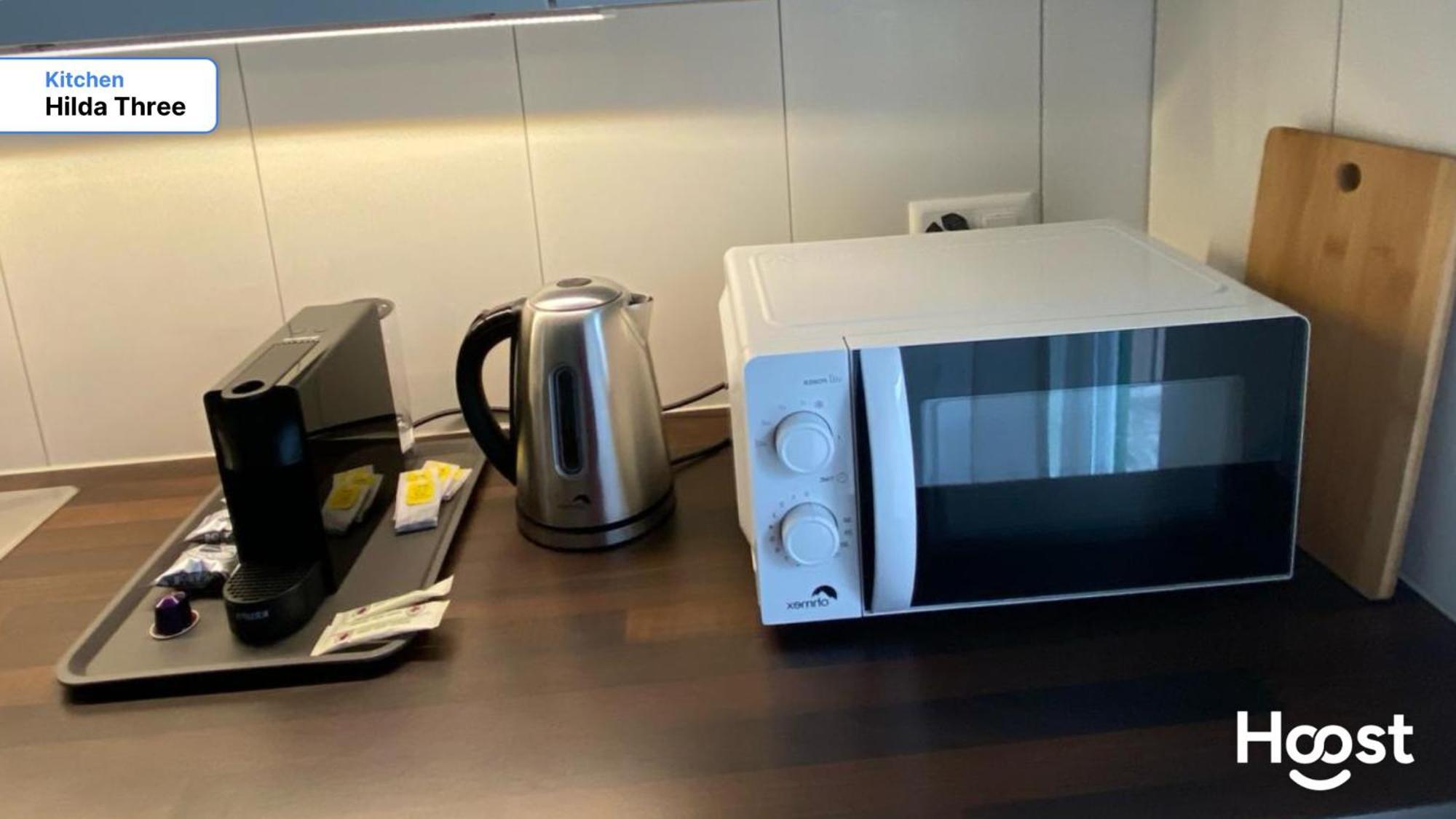 Apartment H3 With 3,5 Rooms, 2 Bedroom Livingroom And Big Kitchen, Modern And Zurich