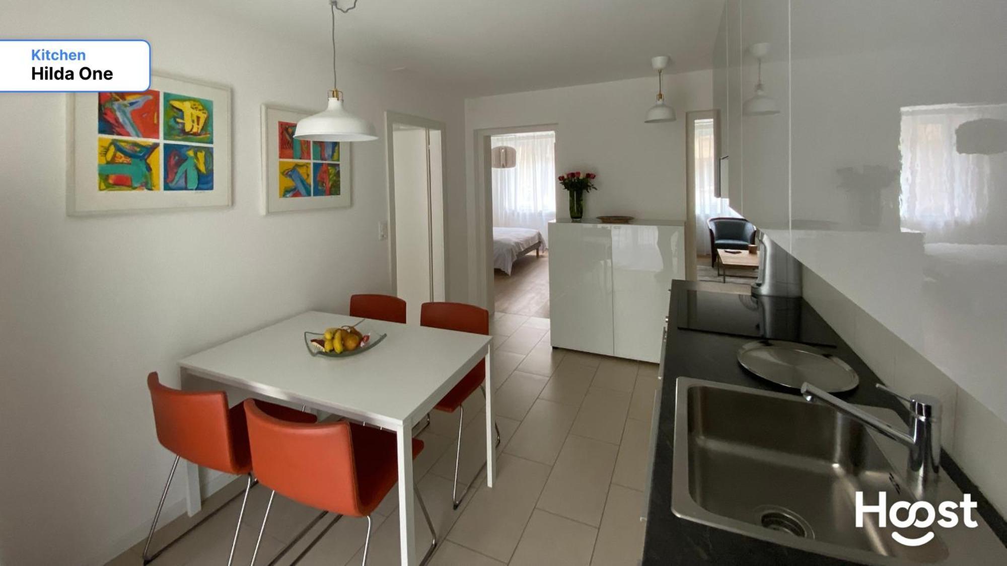 H1 With 4,5 Room, Bathroom, Kitchen, Central, Quiet & Modern With Office * Zürich