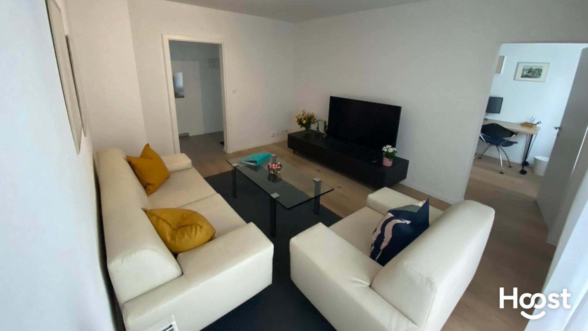 H4 Family Apartment, Central, Quite, Modern Apartment