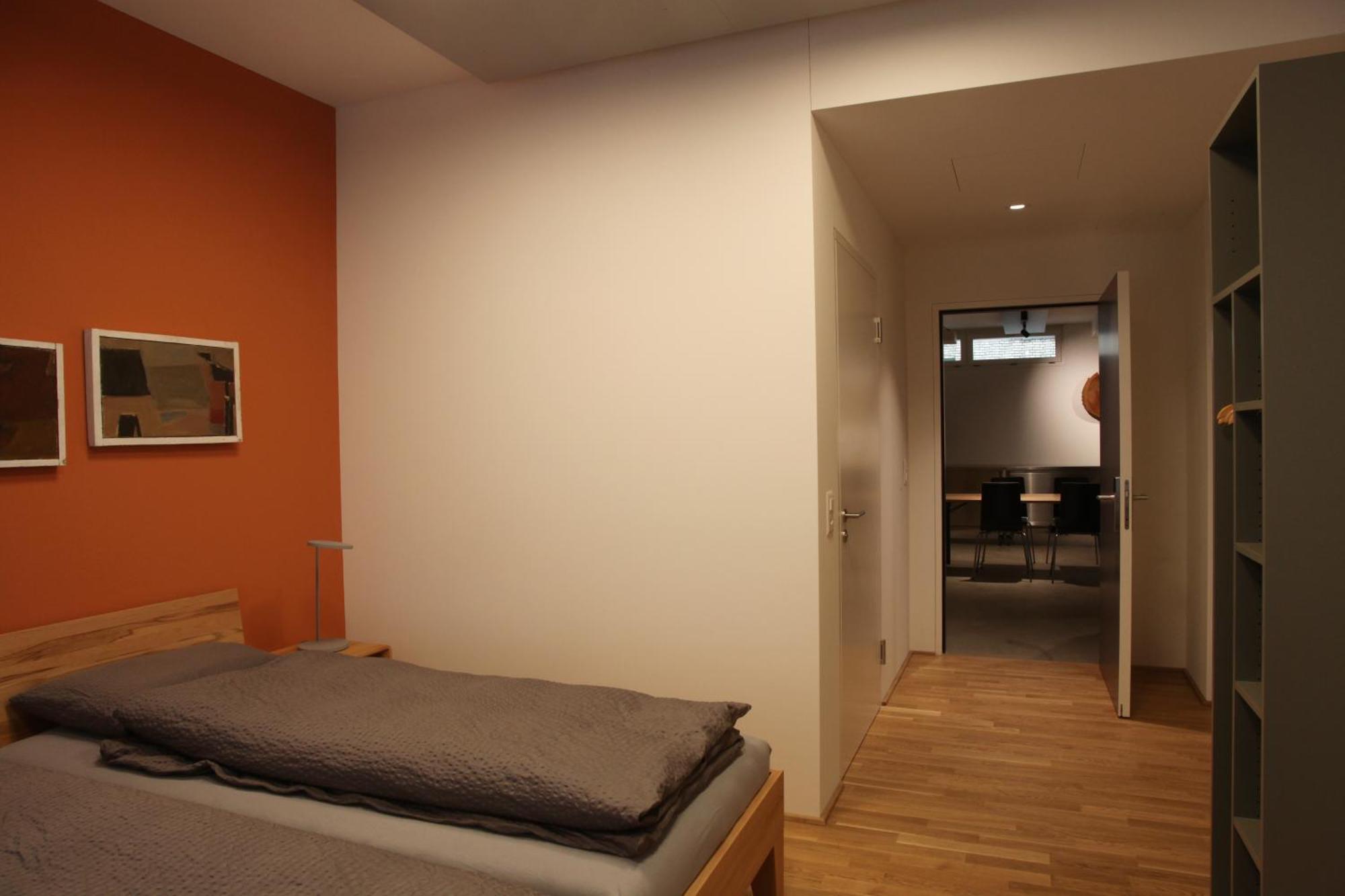 Holzlager Bed & Breakfast Zurich