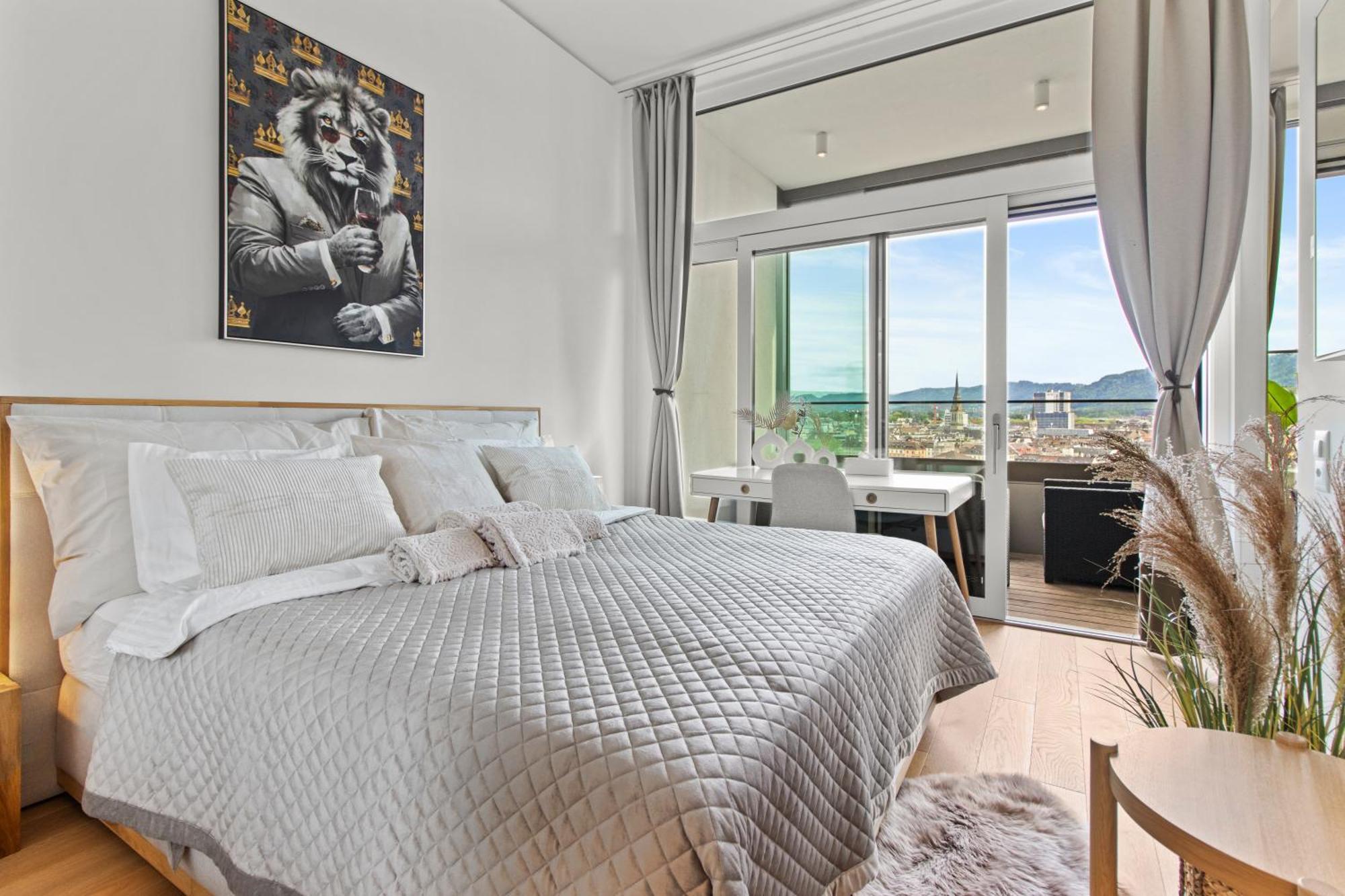 Btqluxurypenthousetopviewac Apartment