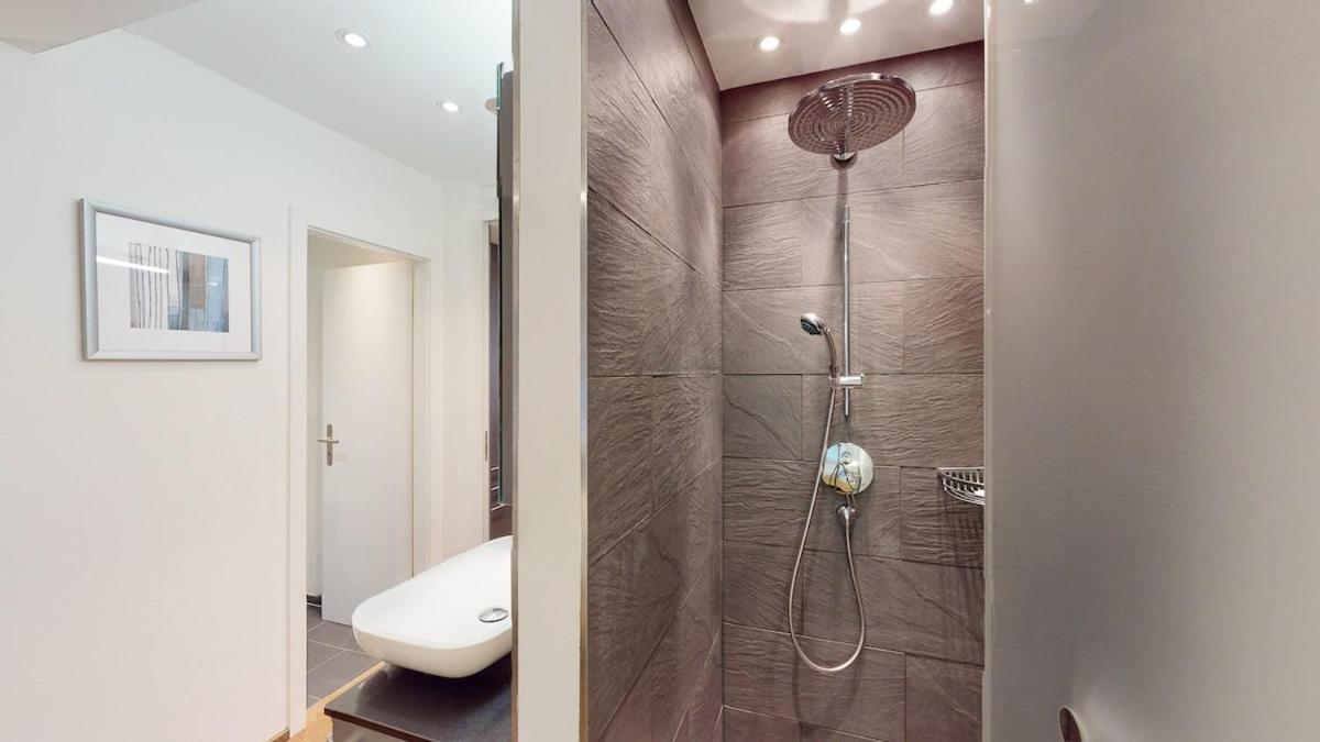 Charming 1bd Flat In The Old Town - Uz 16 Apartment *