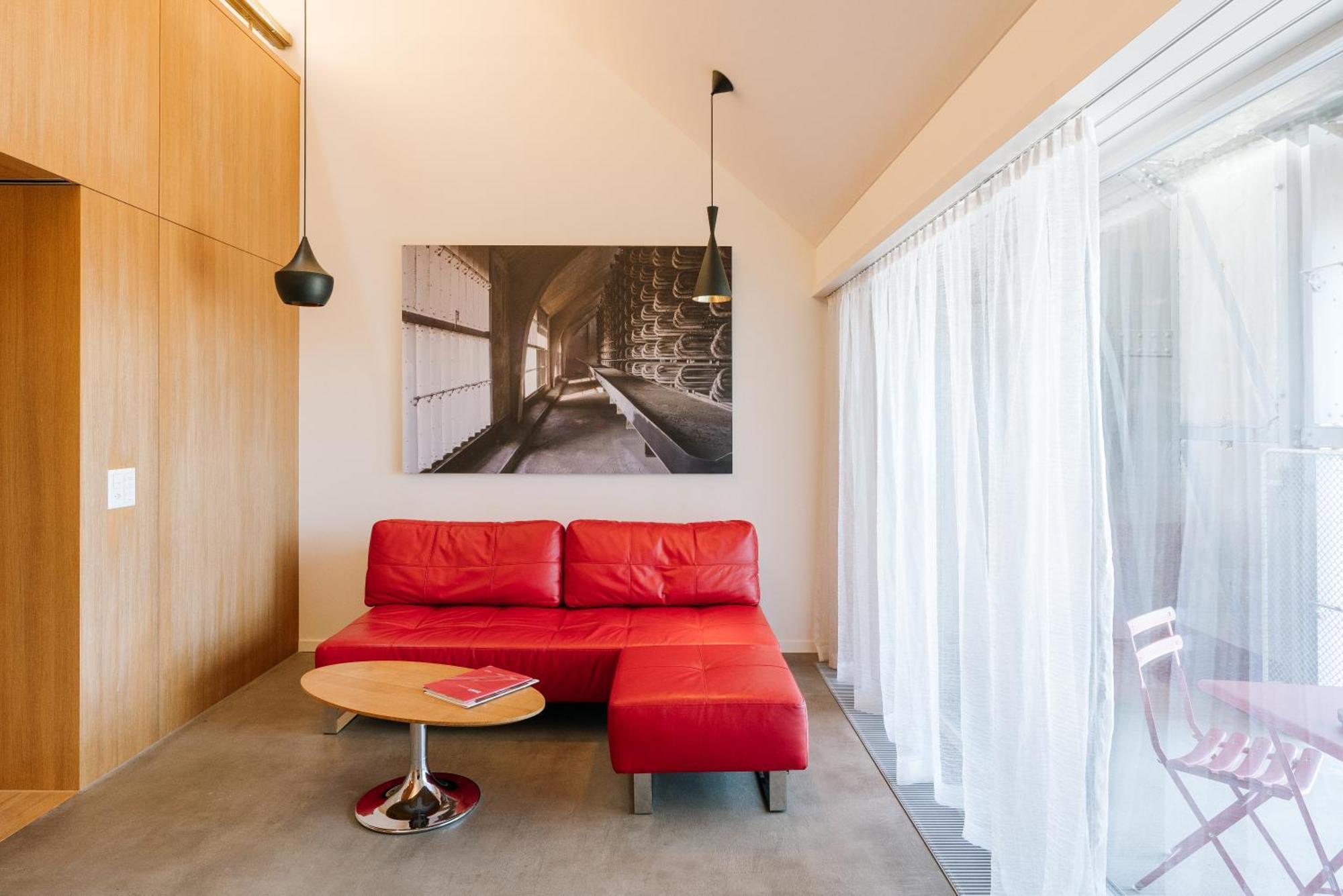 B2 Hotel 4*