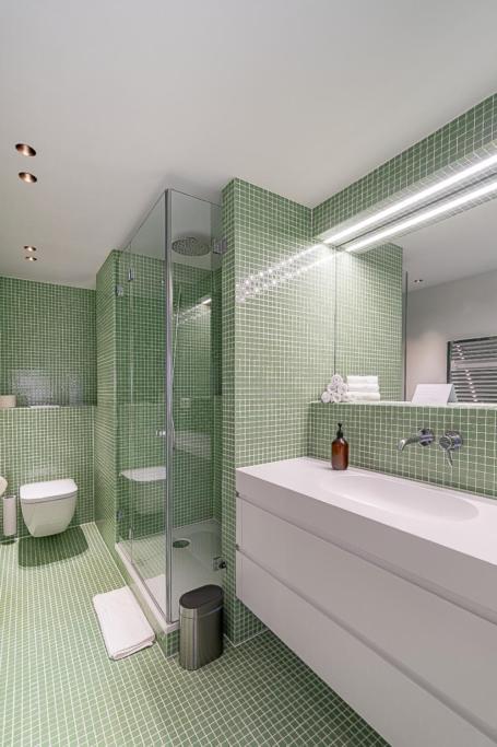 Boho - 80 Qm, 3 Schlafzimmer, Balkon & Zugang Zur Dachterrasse Mit Grill & Seesicht *