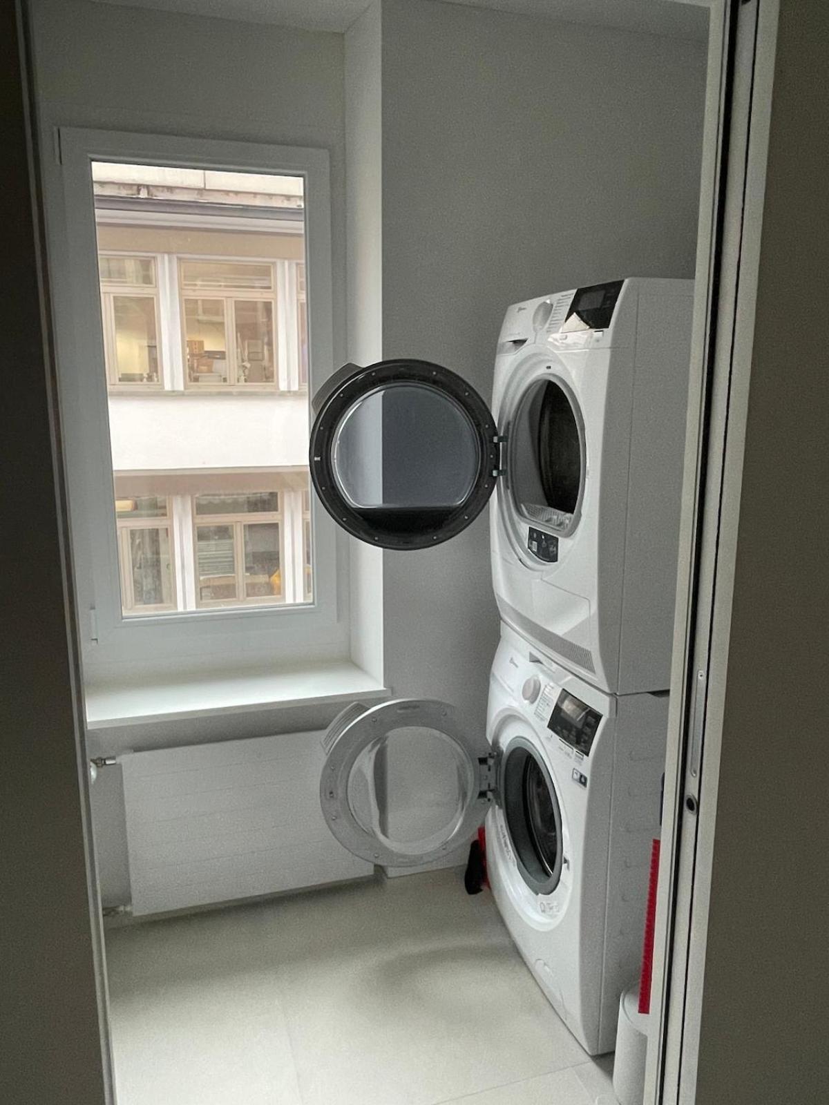 2 In District 4 Zurich