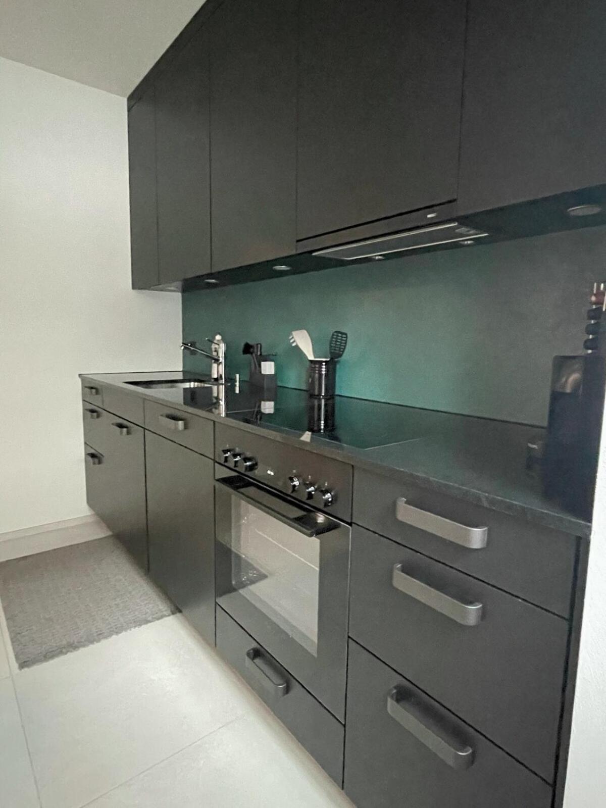 2 In District 4 Zurich