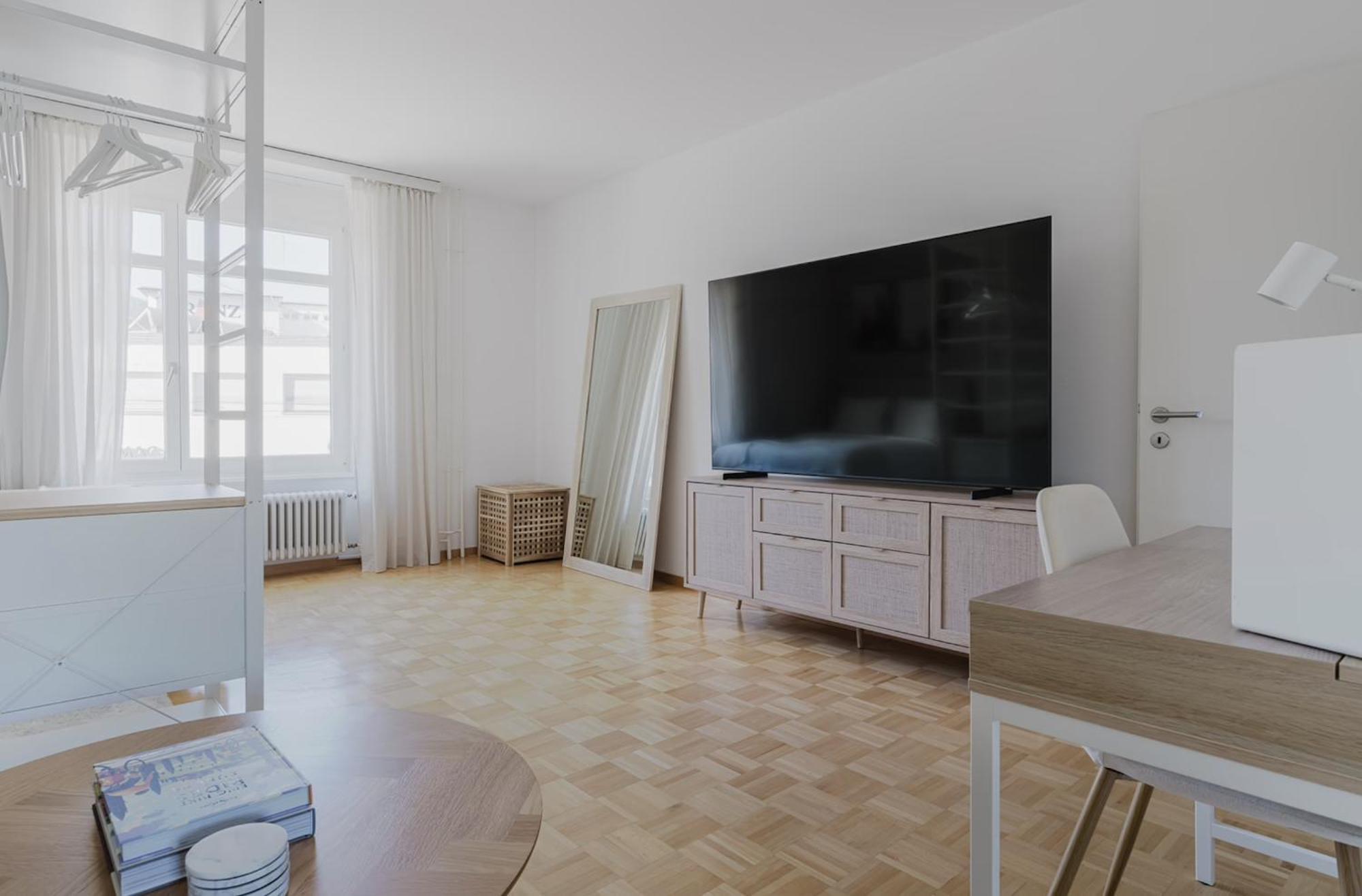 Charming In 4 Zurich