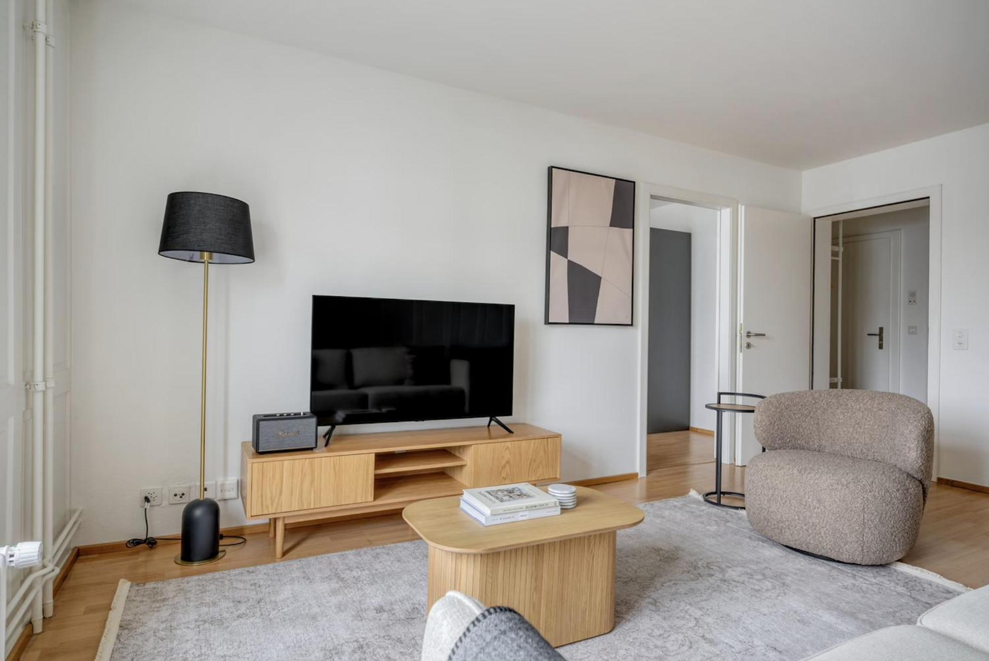 Charming In 4 Apartment