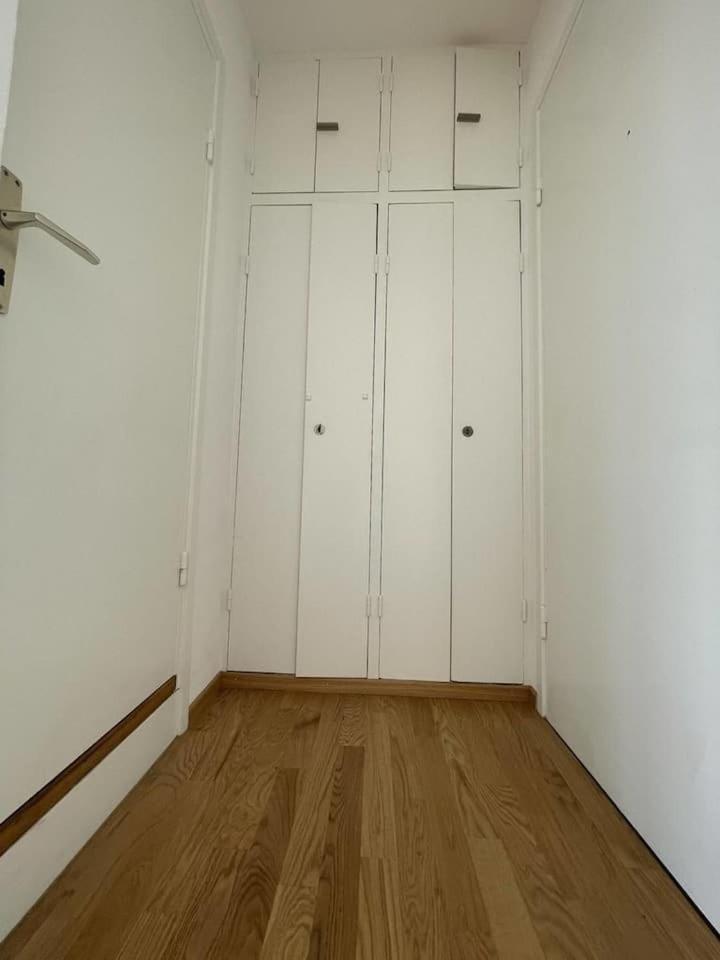 Center Flats In Downtown, Jakobade - Self Checkin Apartment