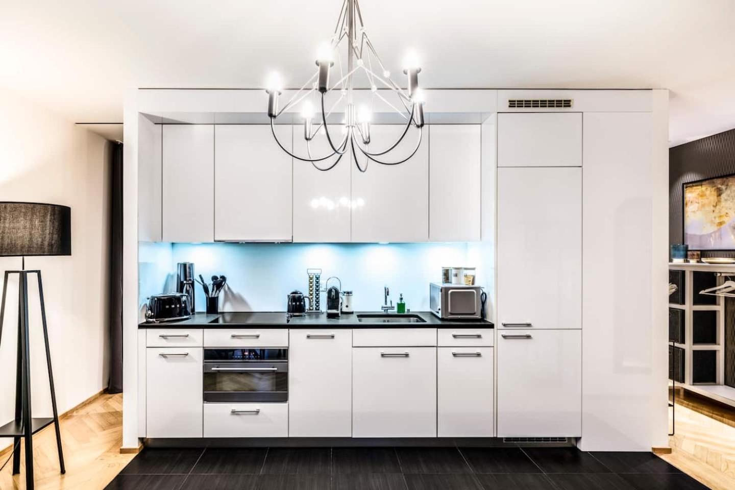 Apartment Downtown Ac Private Balcony