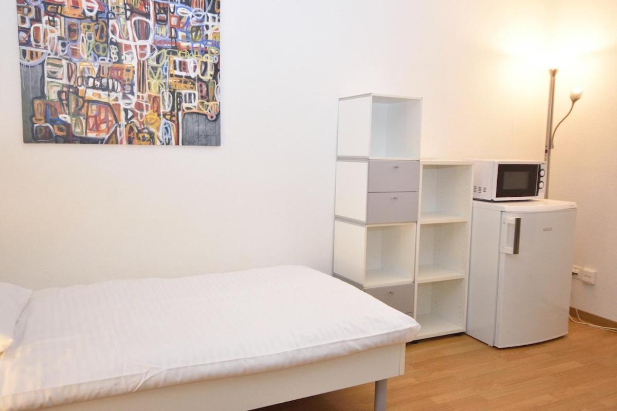 Practical At Trendy Location - Stork 22 Apartment