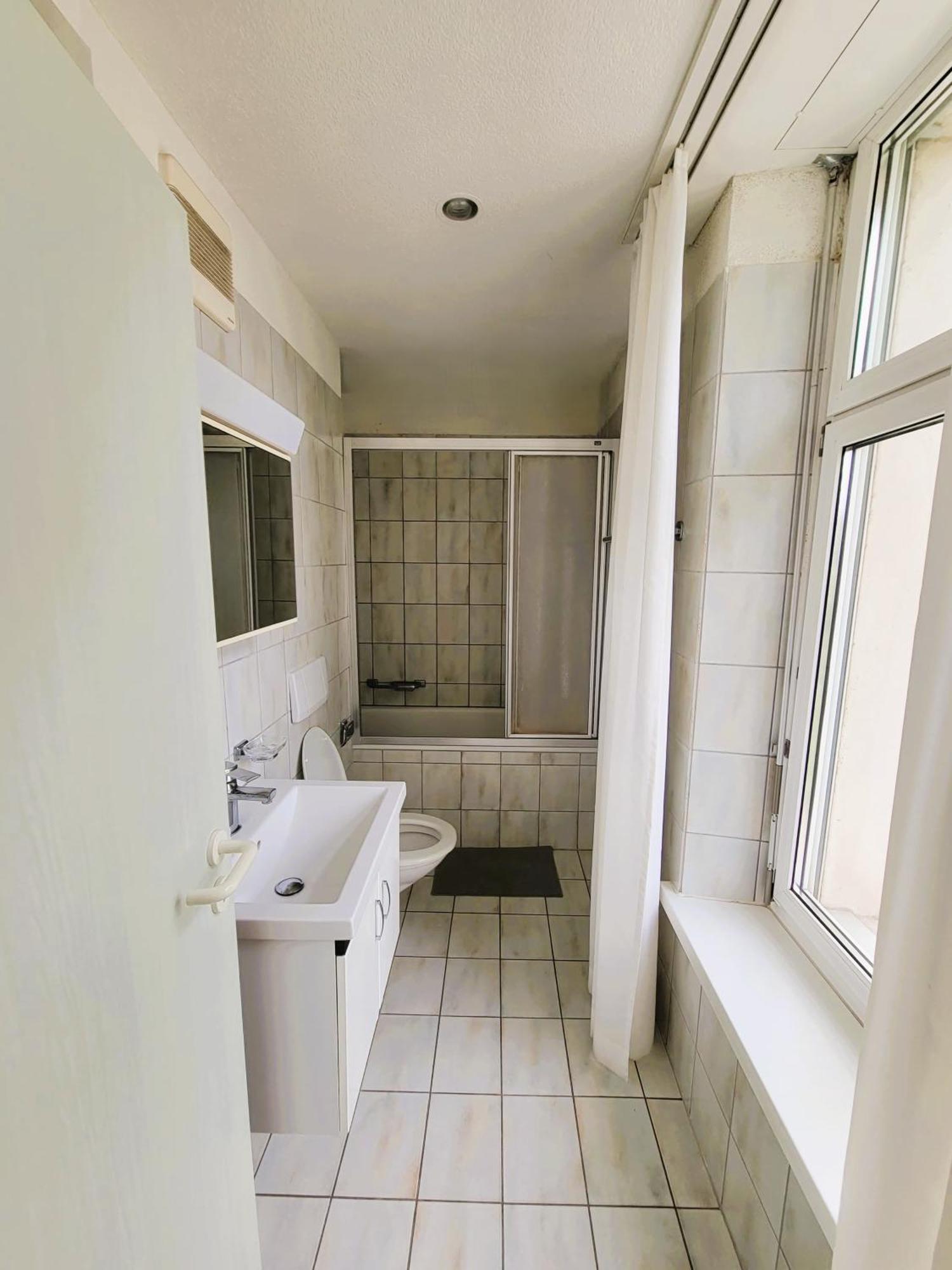 Renovated Near Sees - Self Checkin *