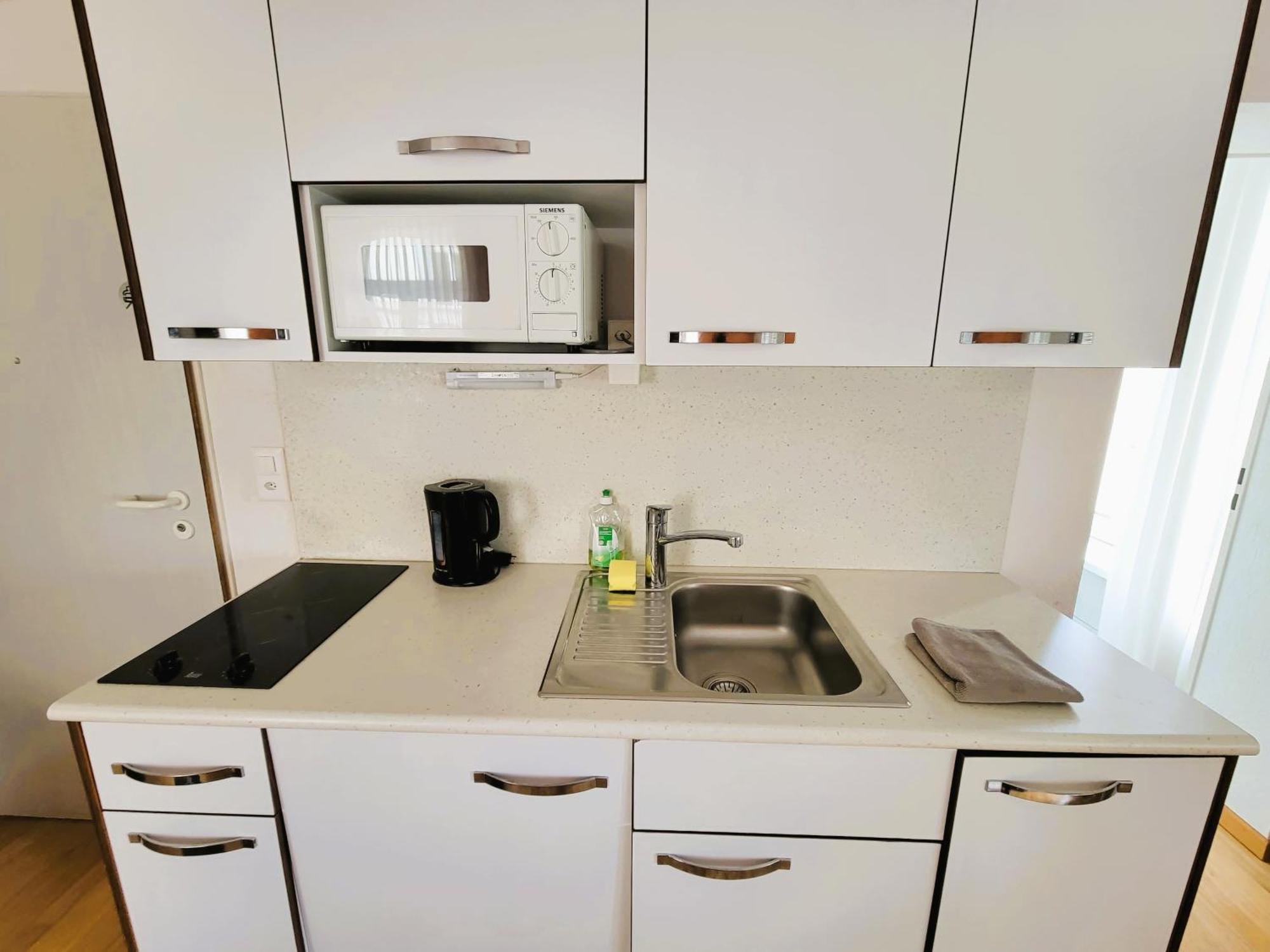 Renovated Near Sees - Self Checkin Apartment *